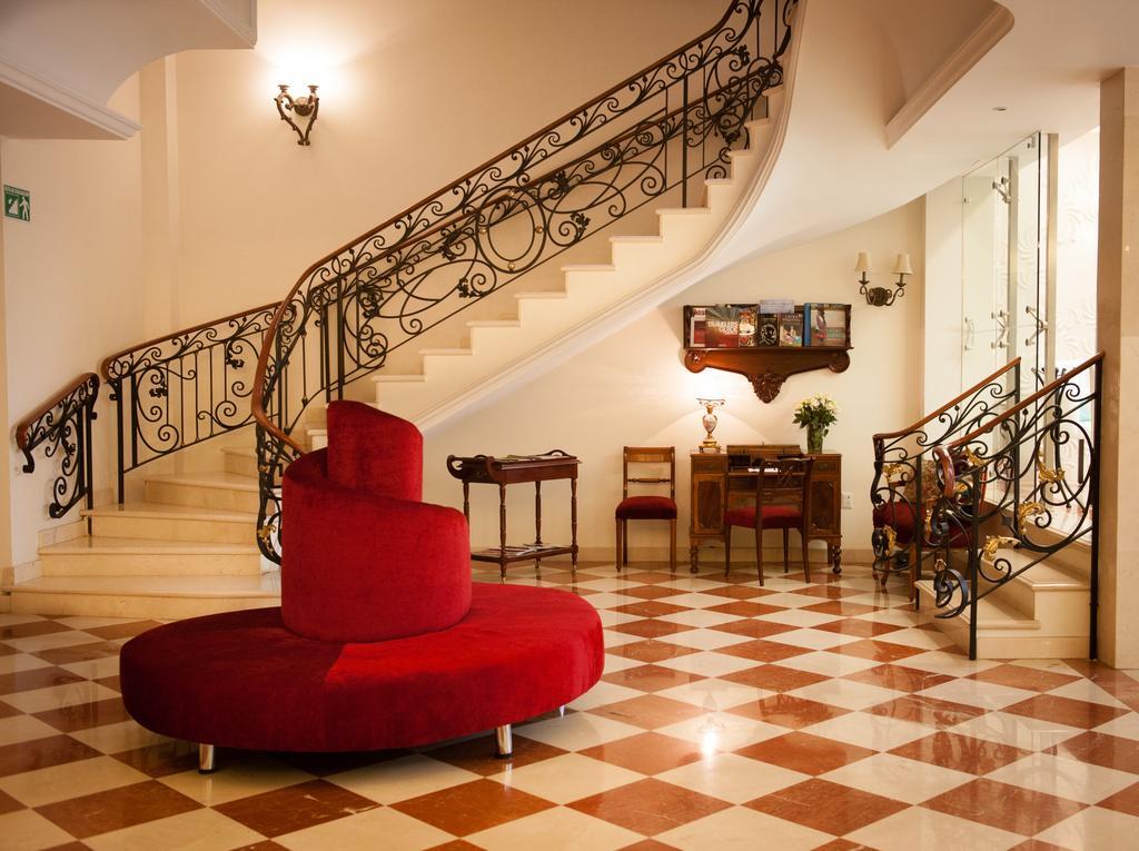 Grand Hotel Tepatitlan Exterior photo