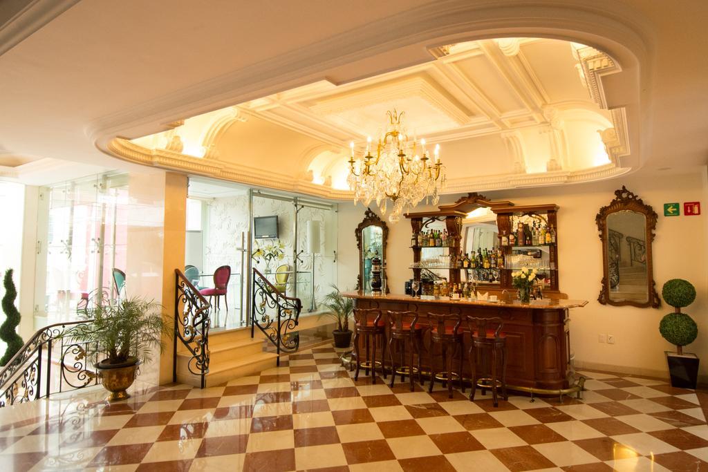 Grand Hotel Tepatitlan Exterior photo