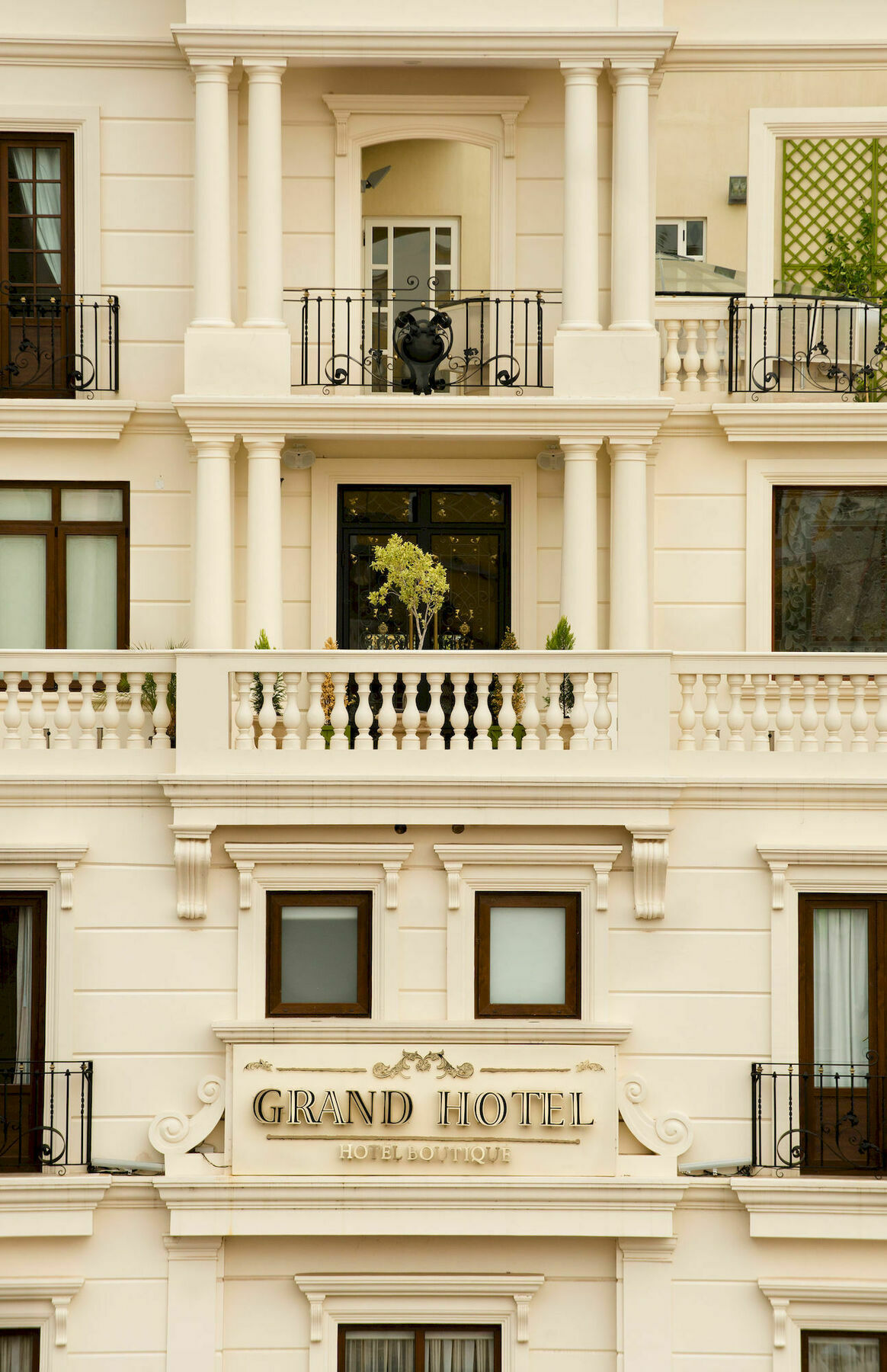 Grand Hotel Tepatitlan Exterior photo